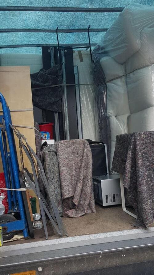 moving firm EC4